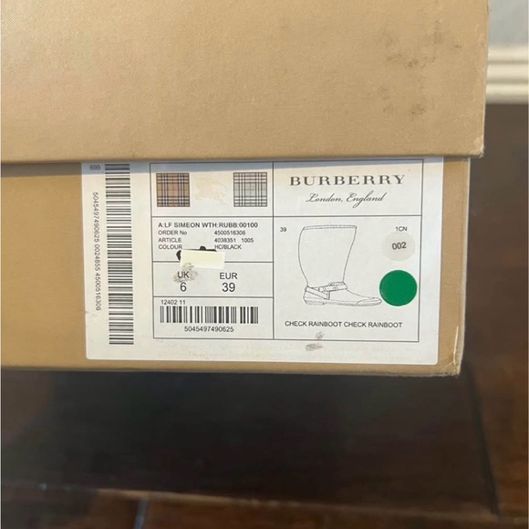 Burberry Simeon Check Rain Boot - Picture 9 of 9